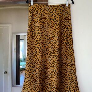 VETTA Leopard Print A-Line Skirt